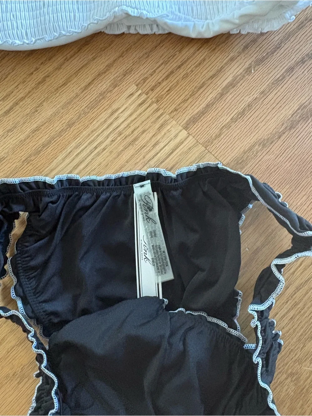 Frankie’s bikinis set